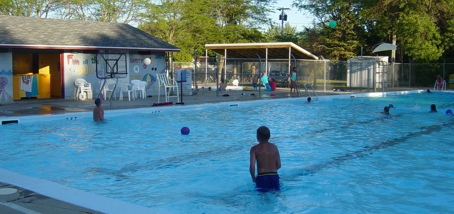 FREEMAN SWIMMING POOL
